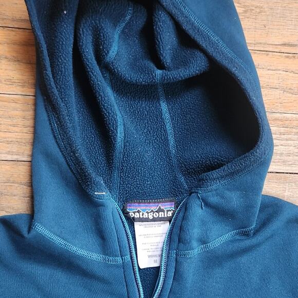 Patagonia Hoodie size med Damaged - Picture 6 of 6